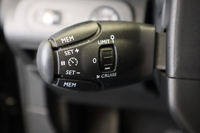 Citroen ë-Berlingo Elektromotor 136 Shine M GULDE_88929198